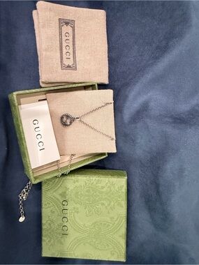 Gucci Silver Interlocking G Pendant Necklace with Branded Box